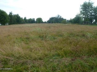 6458 N Watervliet Rd, Watervliet, MI 49098