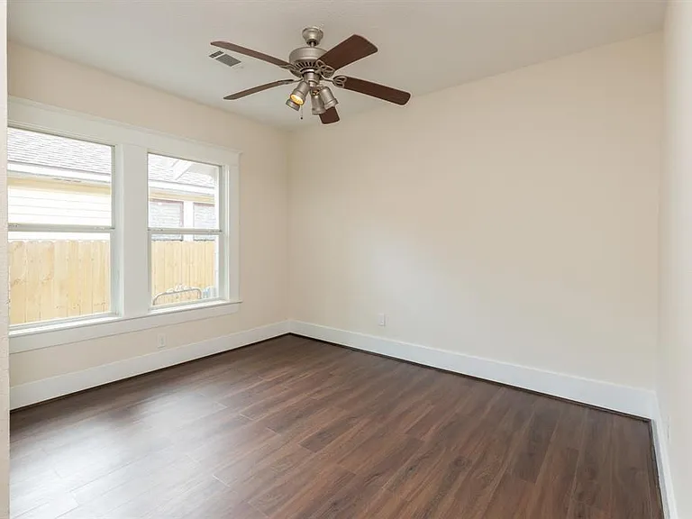 3406 Michigan St — Photo 19