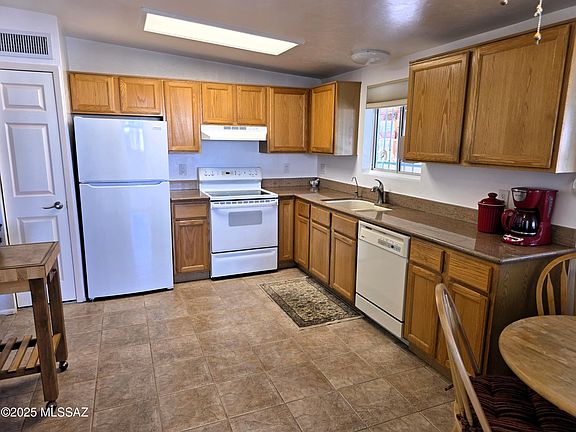 3rd image of 4420 S Dogwood Ave