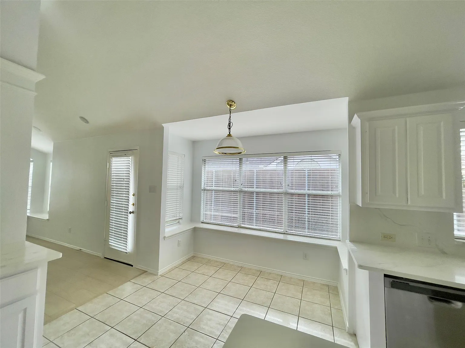 3 bed, 1803 sqft, $2,795 — Photo 3