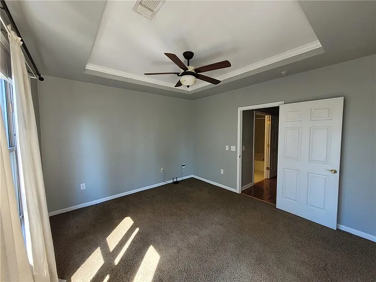 3334 Peachtree Rd NE #404 — Photo 35