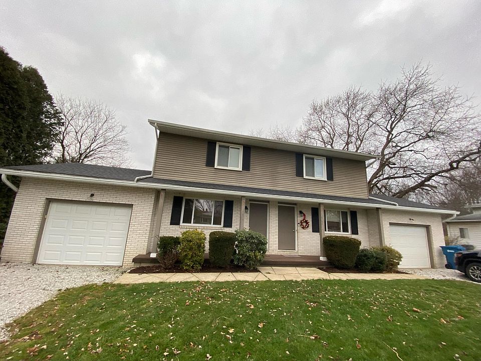 Unit for rent is located on left.