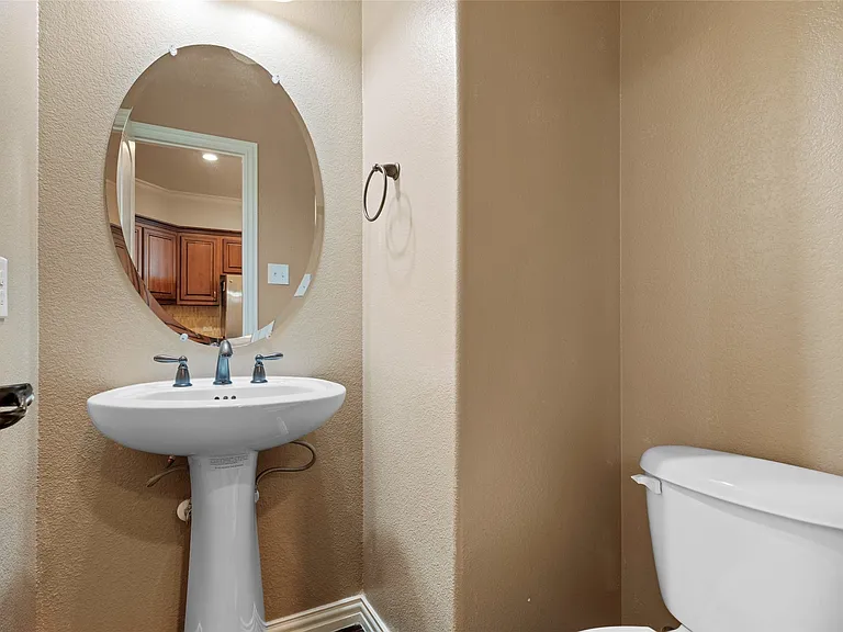 6465 Naples Dr — Photo 20