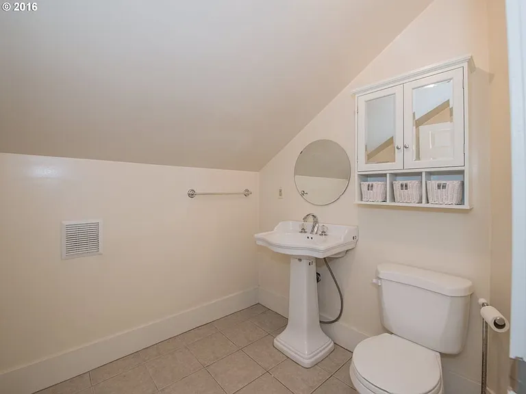 6711 N Albina Ave — Photo 14