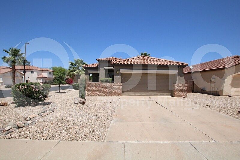 1st image of 2764 E Highland Ct