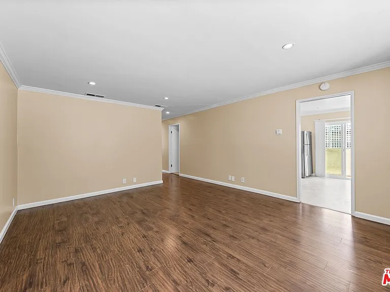 1536 Harvard St #6 — Photo 2
