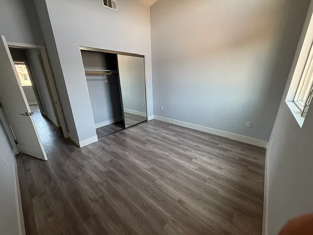 5743 Case Ave #5743 — Photo 6