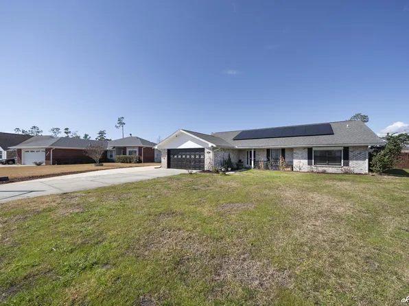 707 Plantation Cir, Panama City, FL 32404