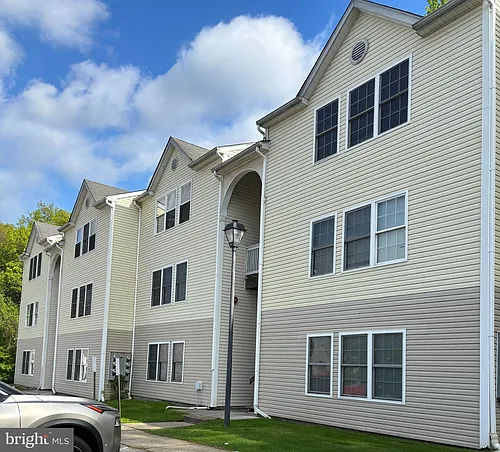 216 Highland Blvd #B-76 Photo 1