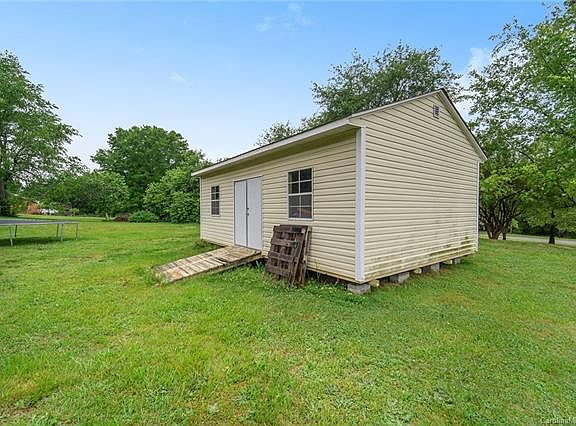 4th image of 1160 River Hill Trl