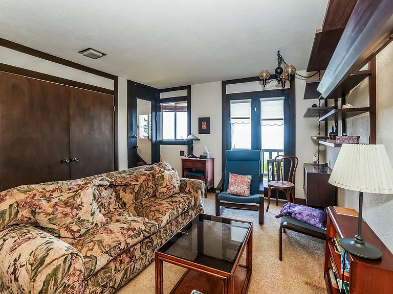 1021 Keith Ave — Photo 3