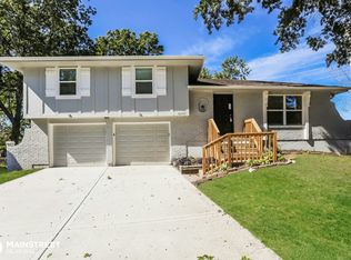 16704 McKinley Ct, Belton, MO 64012