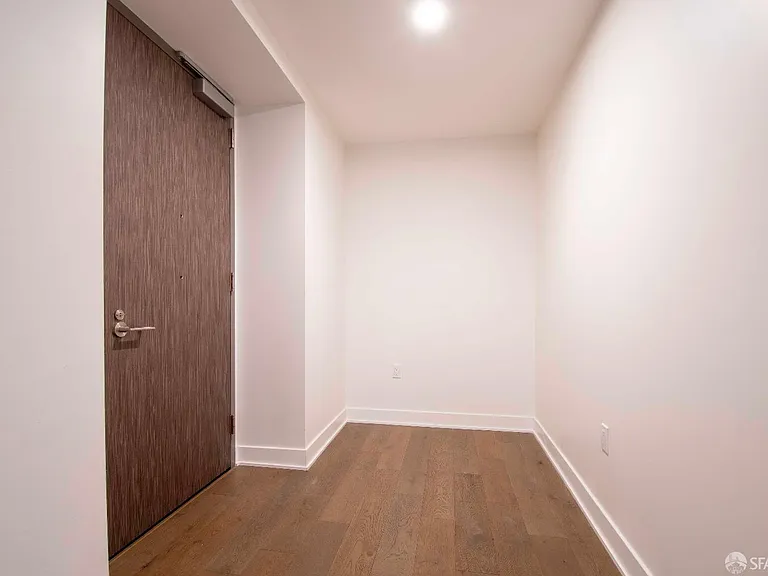 338 Main St #7G — Photo 4