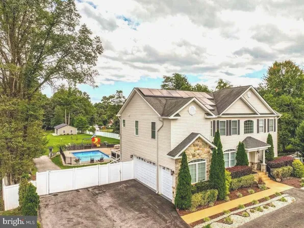 8137 Foxwell Rd, Millersville, MD 21108