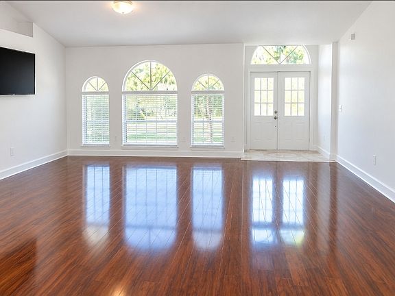 2nd image of 17565 Butler Rd