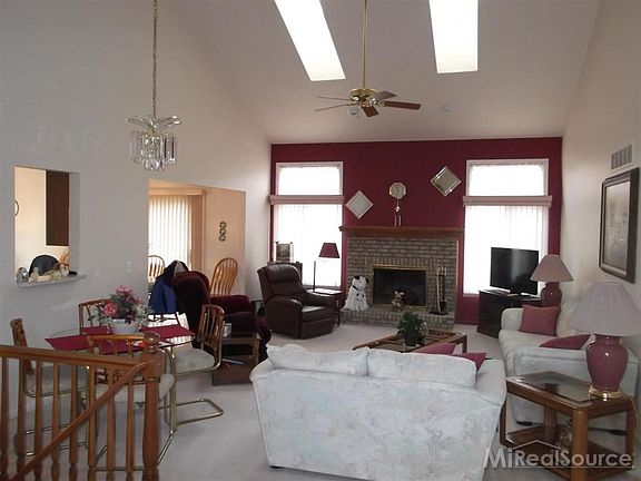 4th image of 20270 Nicol Creek Dr