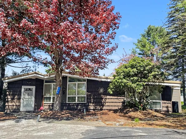 198 Lake Shore Drive E, Rock Hill, NY 12775