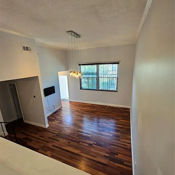 612 E Church St — Photo 6