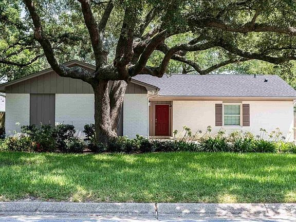 3rd image of 3502 Brookshire Dr