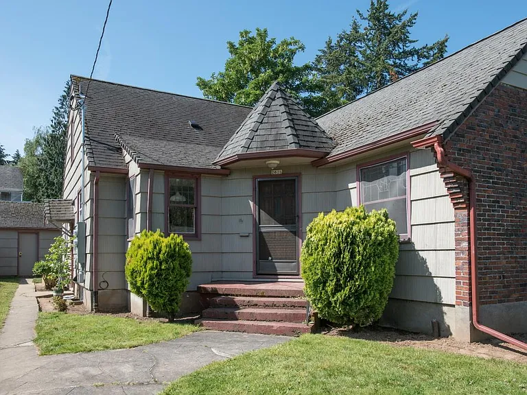 2628 NE Ainsworth St — Photo 27