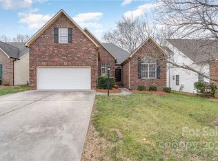 1038 Cambrook Ct, Concord, NC 28027