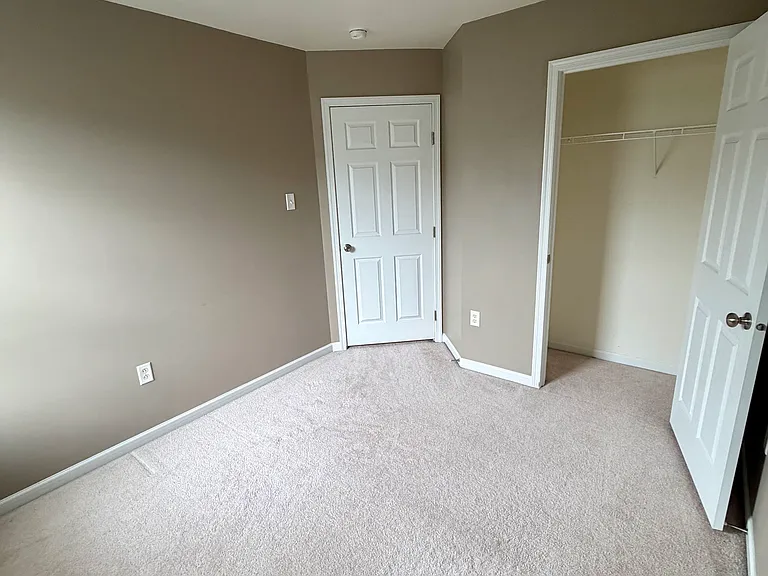 349 Wealdstone Rd — Photo 11