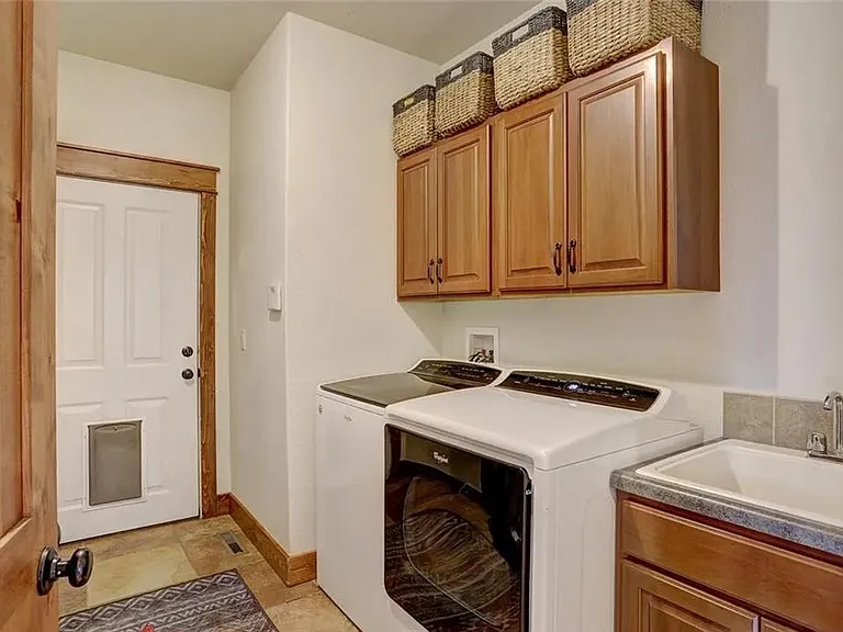 80 Blue Rock Dr — Photo 16