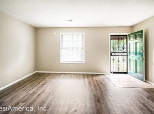 5014 Knight Arnold Rd, Memphis, TN 38118