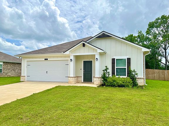 2nd image of 202 S Rainbow Dr