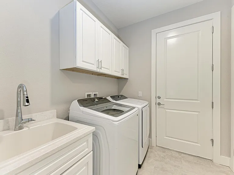 10016 Rembrandt Way #102 — Photo 16
