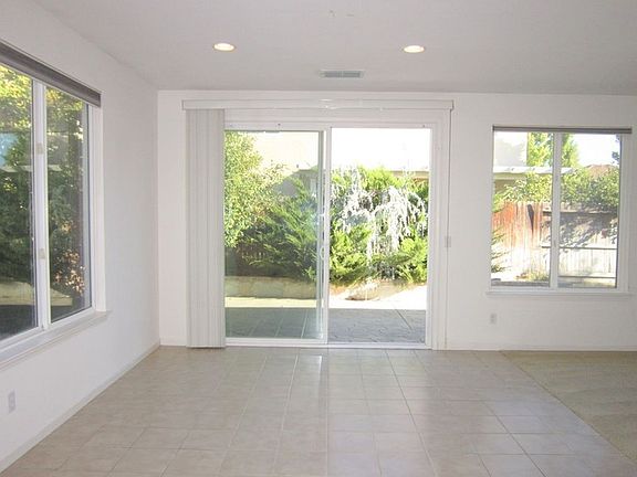 5th image of 2109 Honeybrook St