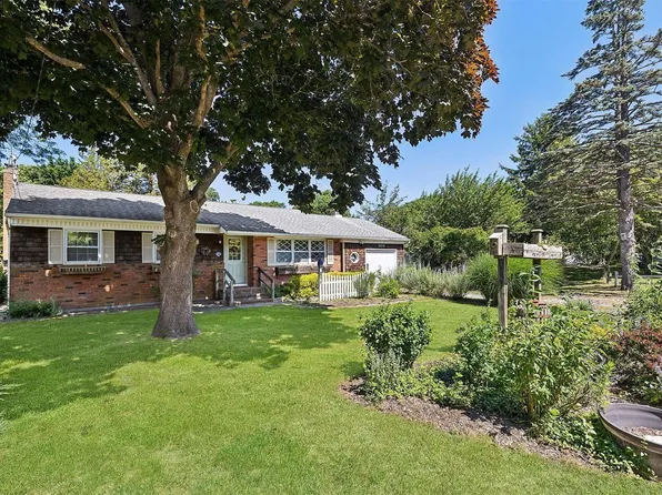 155 Seawood Drive, Southold, NY 11971