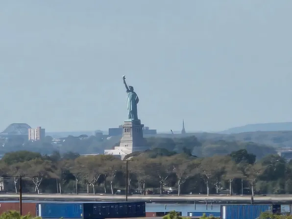 172 Union Street image 3 of 21