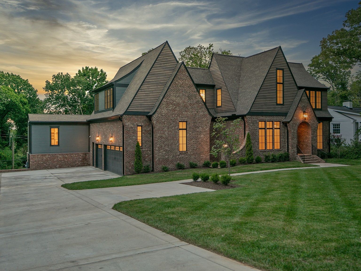 1912 Lone Oak Cir, Nashville, TN 37215 Zillow