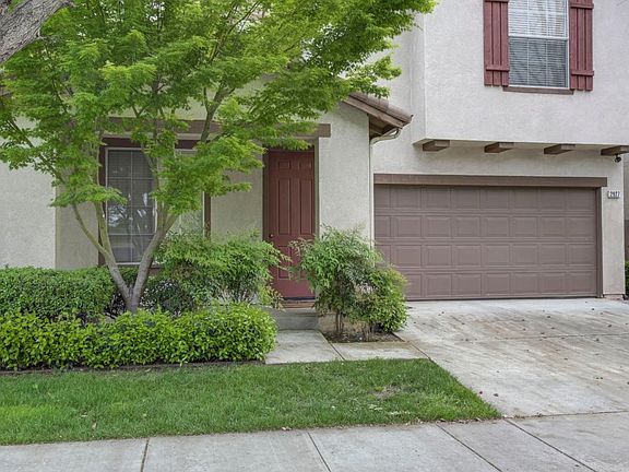 2nd image of 2927 Rubino Cir