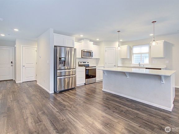 5th image of 17503 NW 10th Avenue