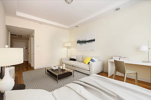 Rented by Level Group | media 5