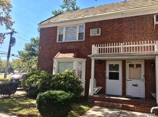 7576 198th St, Fresh Meadows, NY 11366