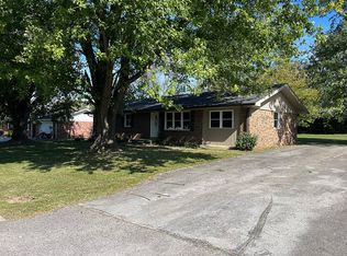 230 Webb Ave, Smiths Grove, KY 42171