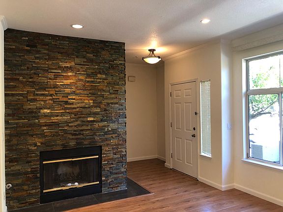5th image of 403 Camille Cir Unit 13