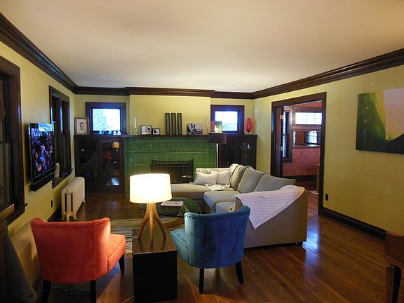 Living room; Tile fire place