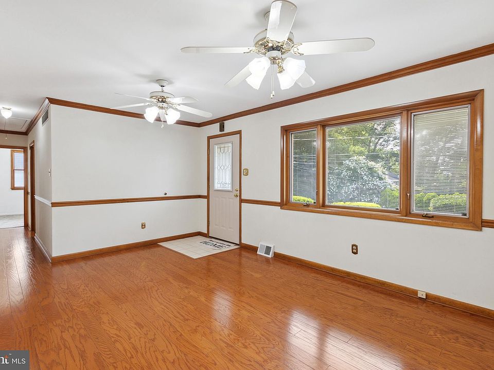 9 Plymwood Dr, Plymouth Meeting, PA 19462 Zillow