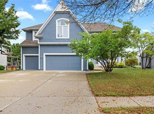 17612 W 84th Ter, Lenexa, KS 66219