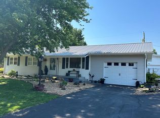 1206 Sunset Cir, Columbus, KS 66725