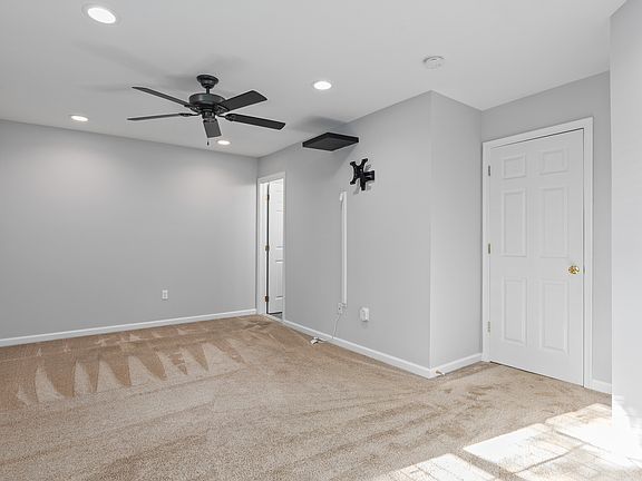 5th image of 614 Tuckahoe Creek Ct #1