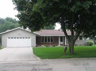 1108 N Carol St, Luverne, MN 56156