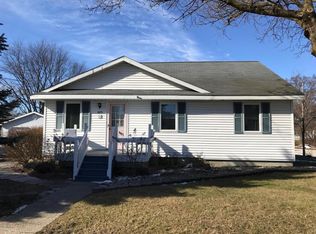 609 Saint Catherine St, Ludington, MI 49431