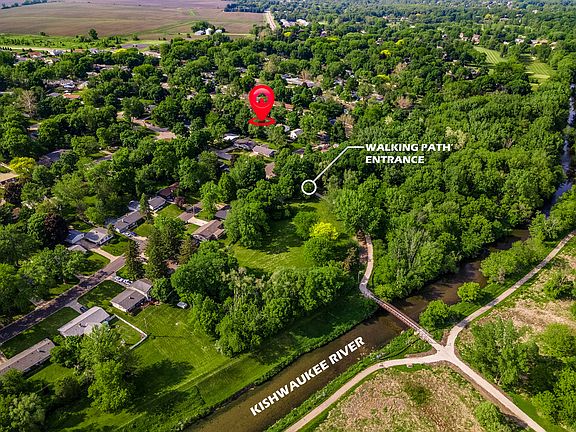 4th image of 406 River Dr