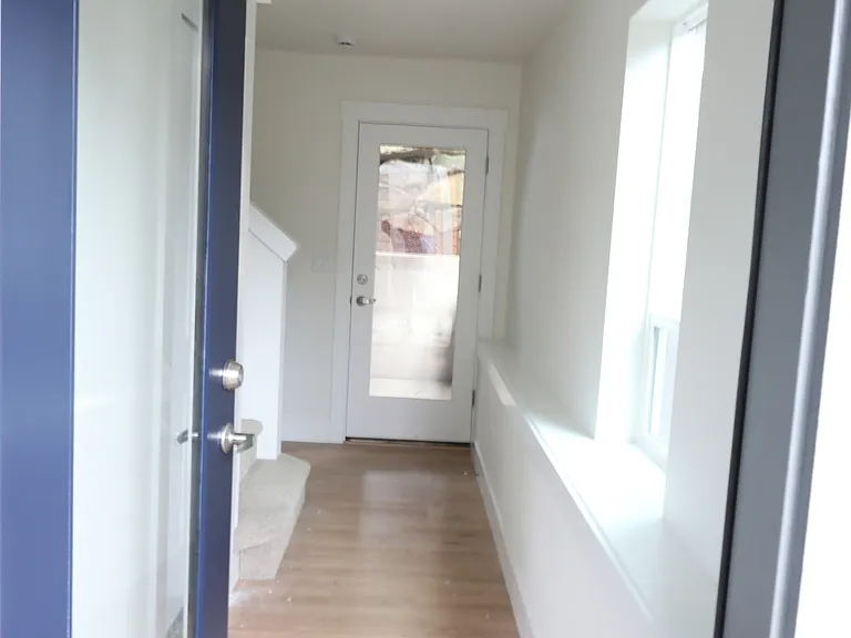 12905 SE Ridgecrest Rd — Photo 3