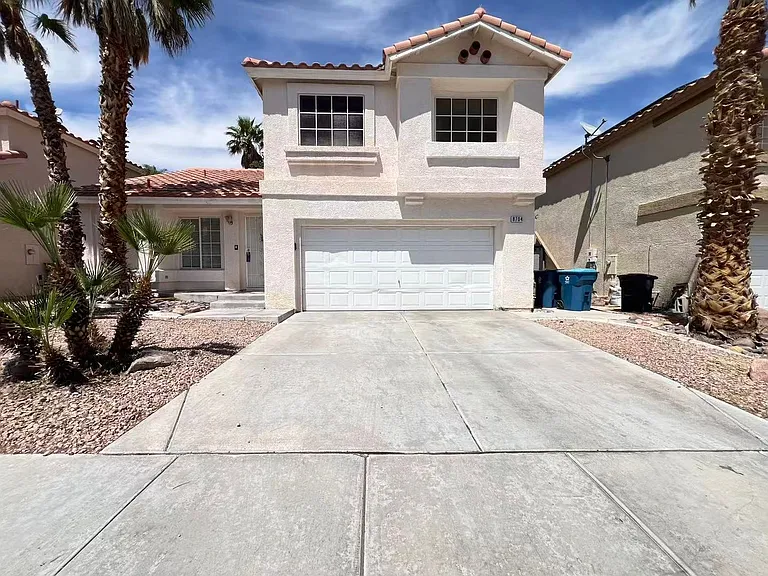 8704 Autumn Valley Ave — Photo 1
